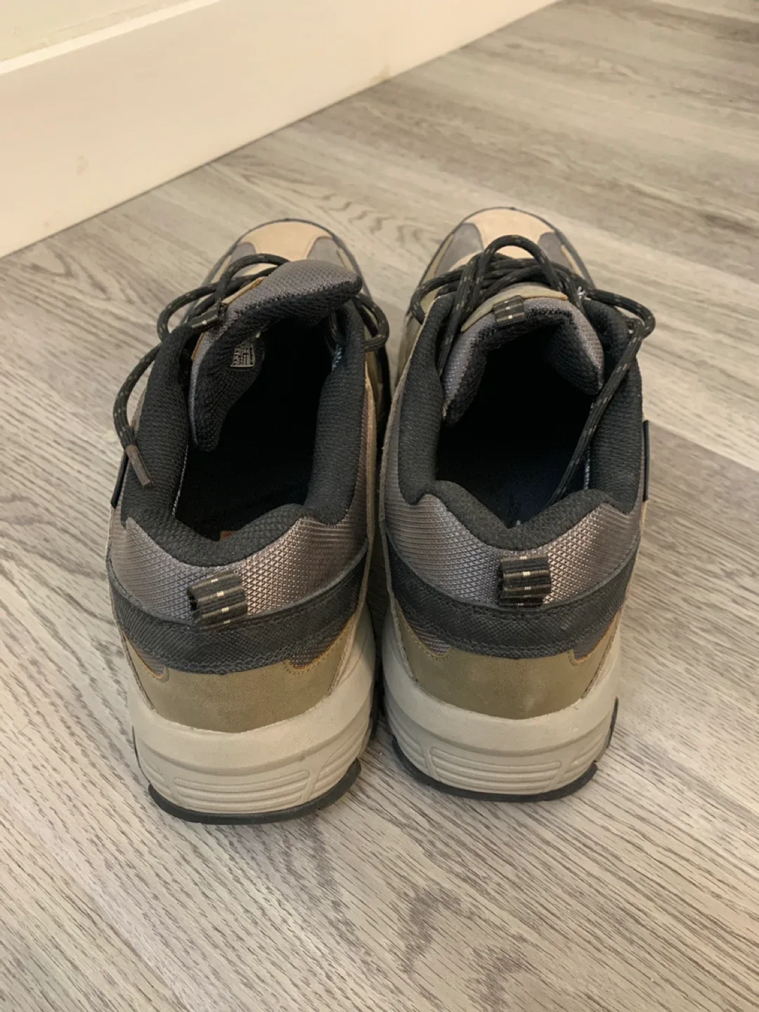 Skechers Outdoor Waterproof Hiking Shoes image indicator(3)