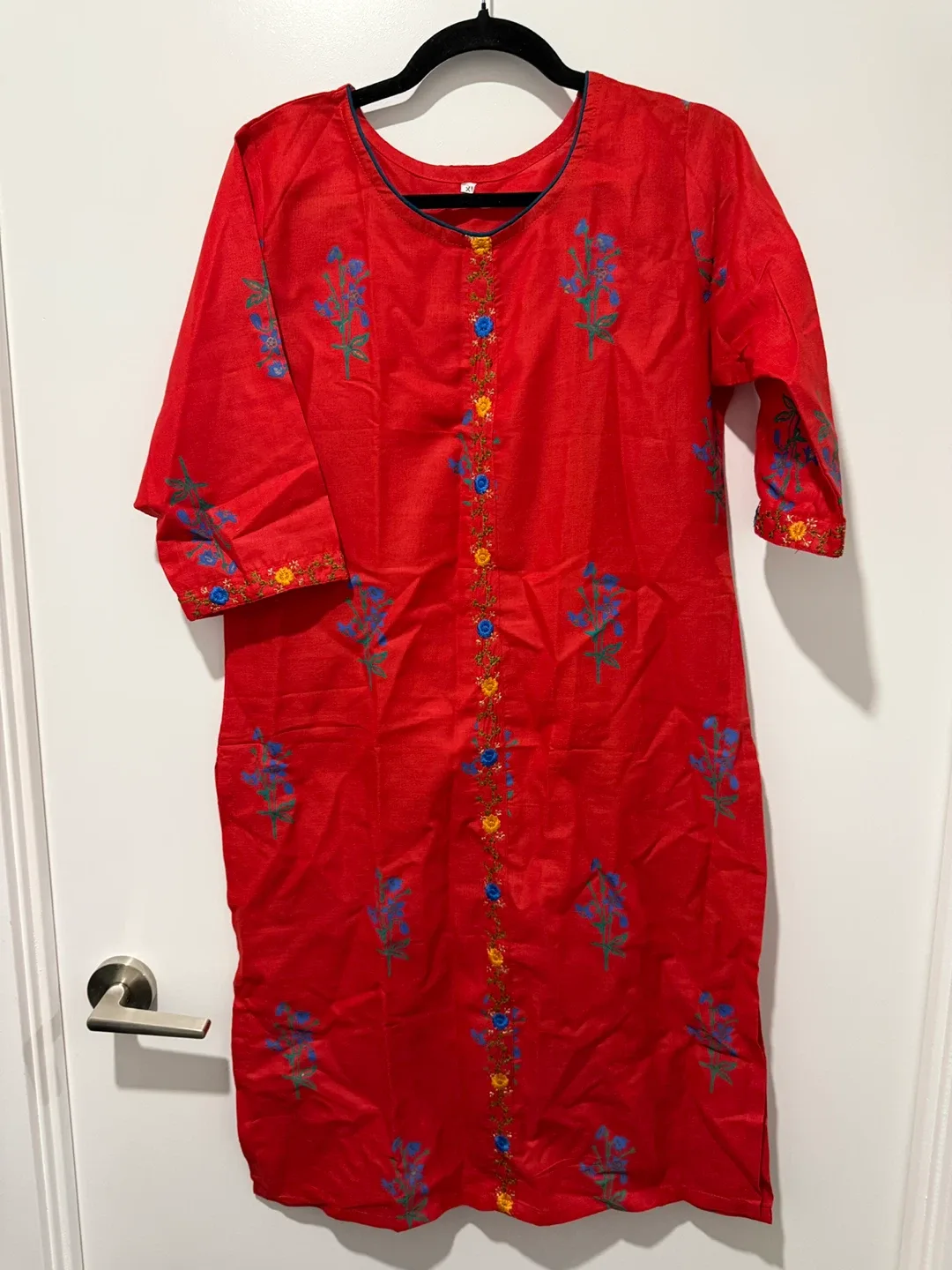 New Floral Print Straight Kurta Suit Set image indicator(2)