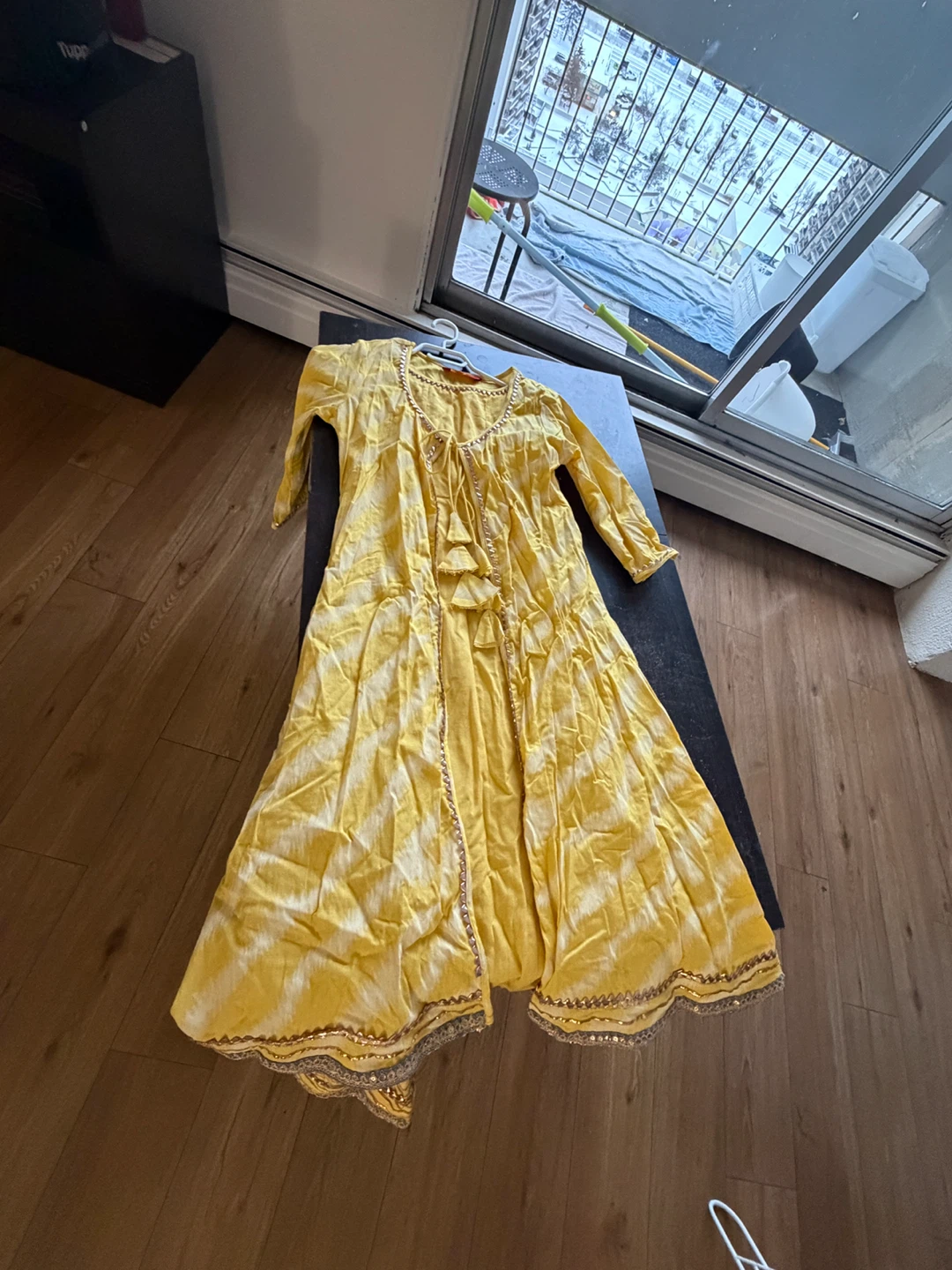 Yellow Floor length Dress with Shrug - photo 2