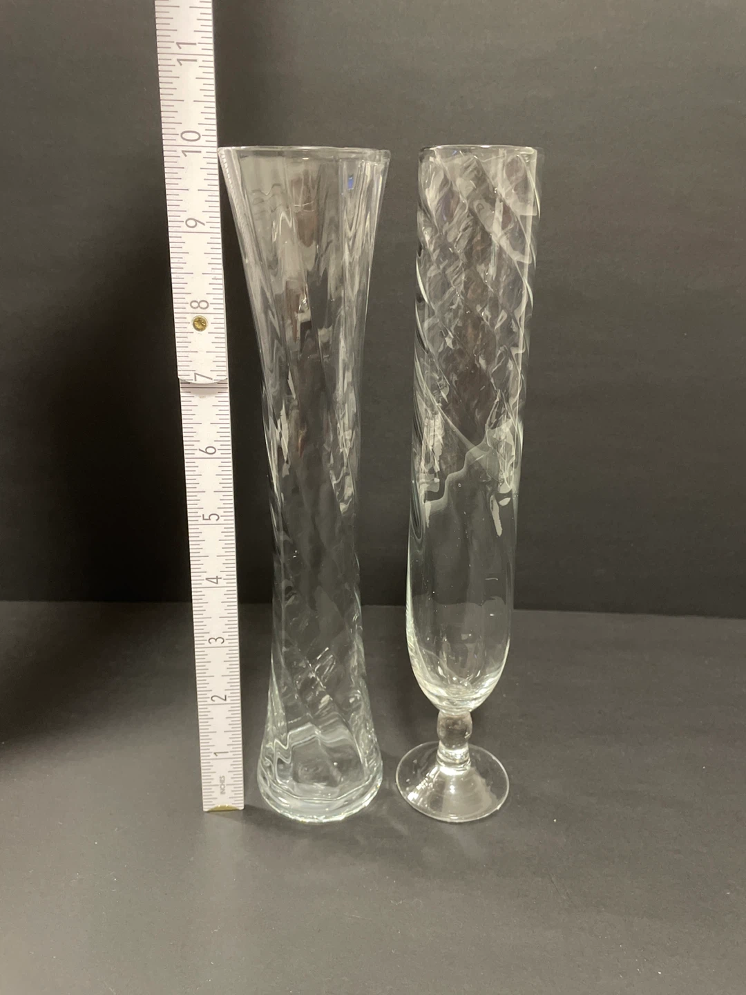 Two Clear Glass Vases - photo 2