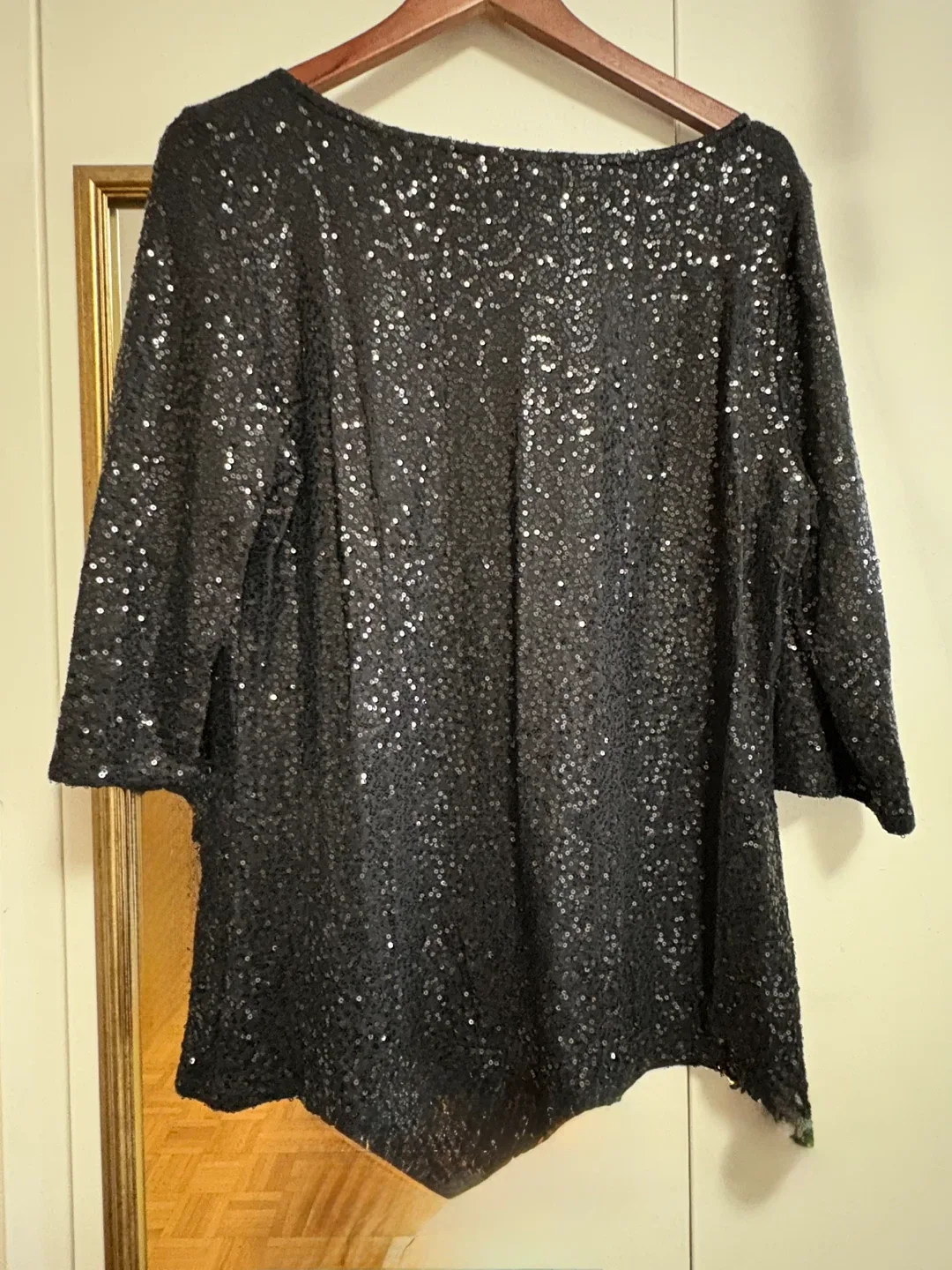 Reitman’s Sequin Top - XXL image indicator(2)