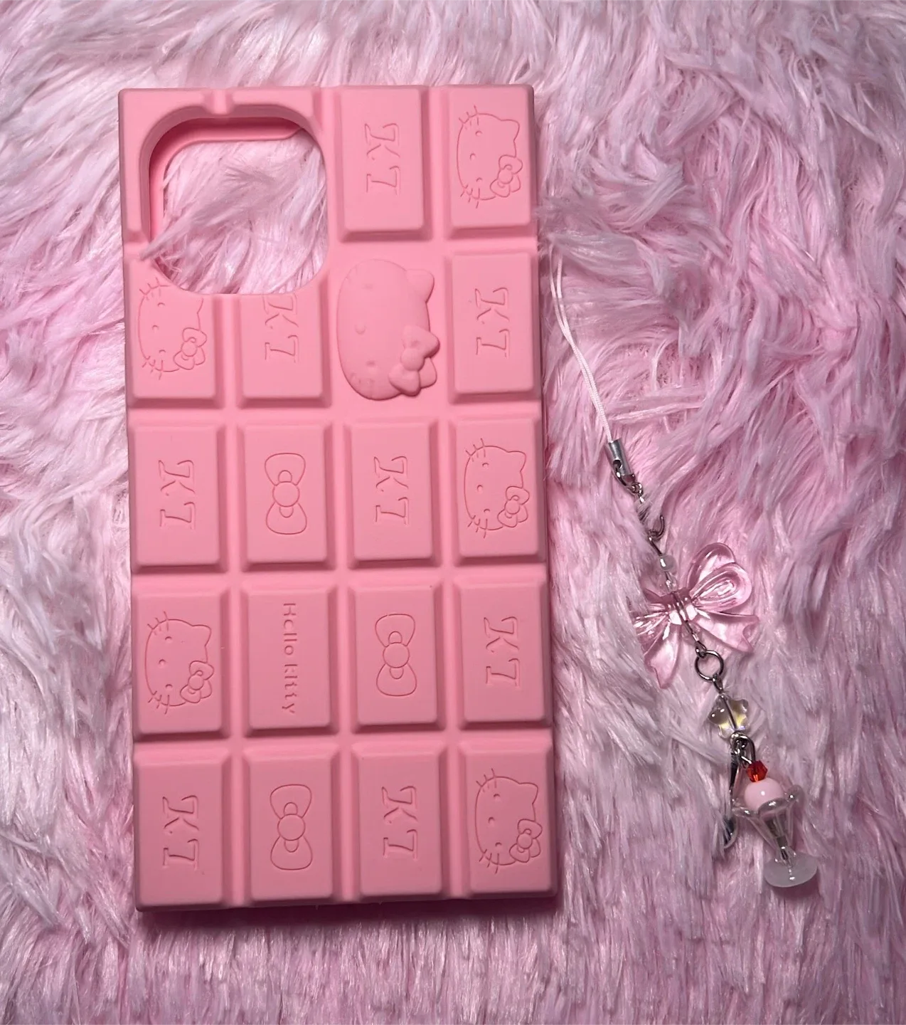 Hello Kitty Pink Chocolate Bar Phone Case image indicator(4)