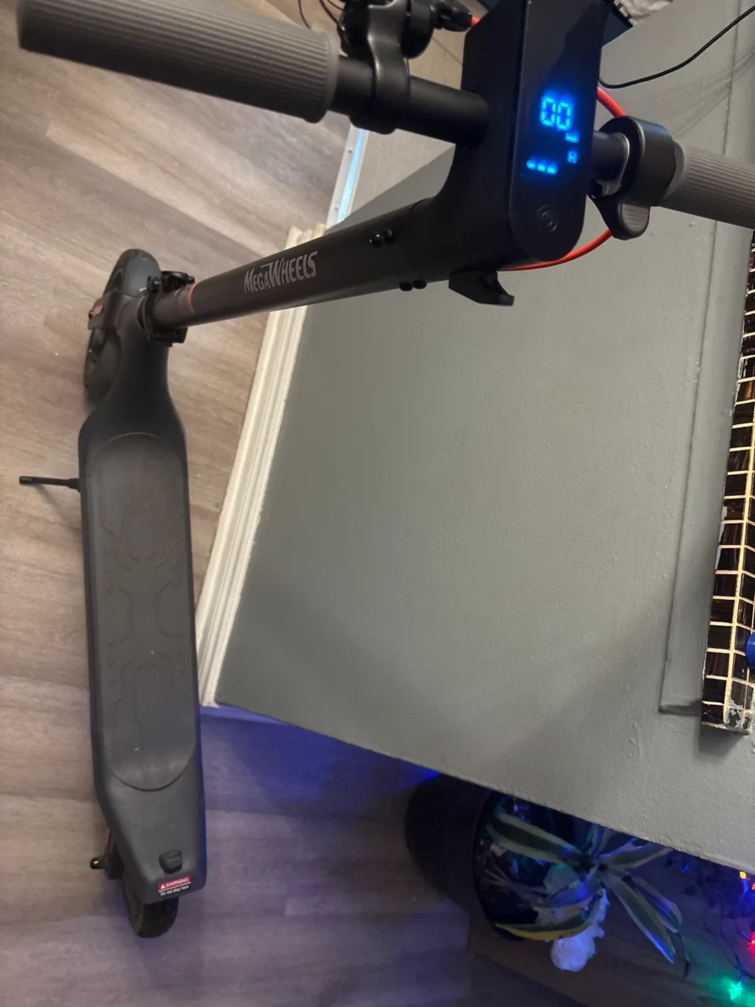 MegaWheels Electric Scooter - Great Condition!