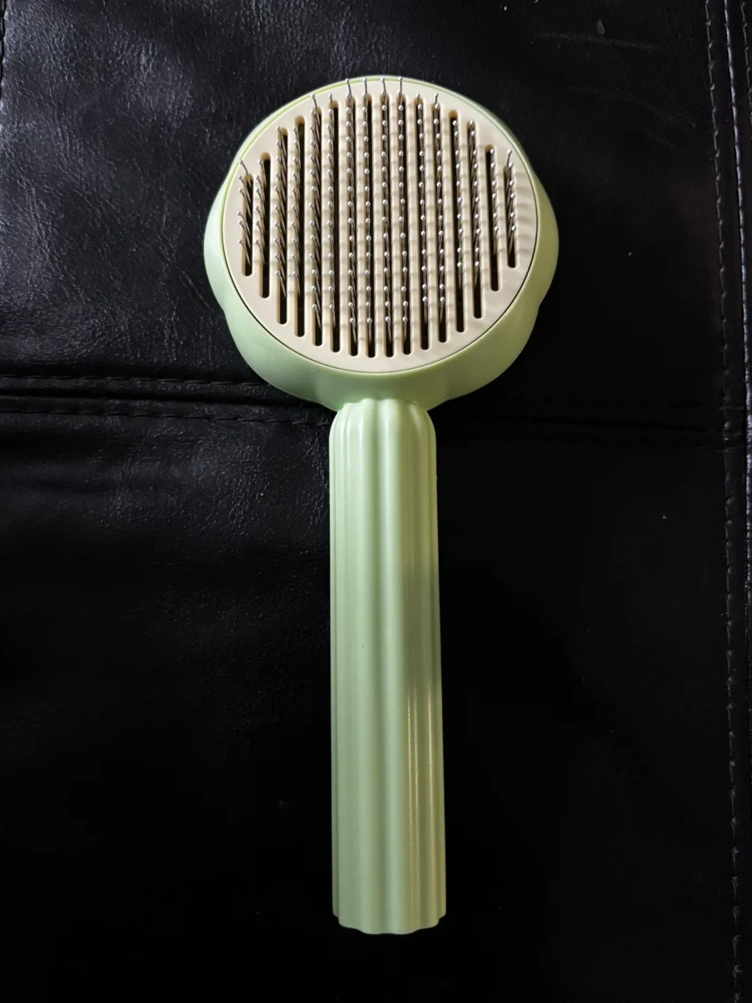 Pet Grooming Brush - Green image indicator(2)