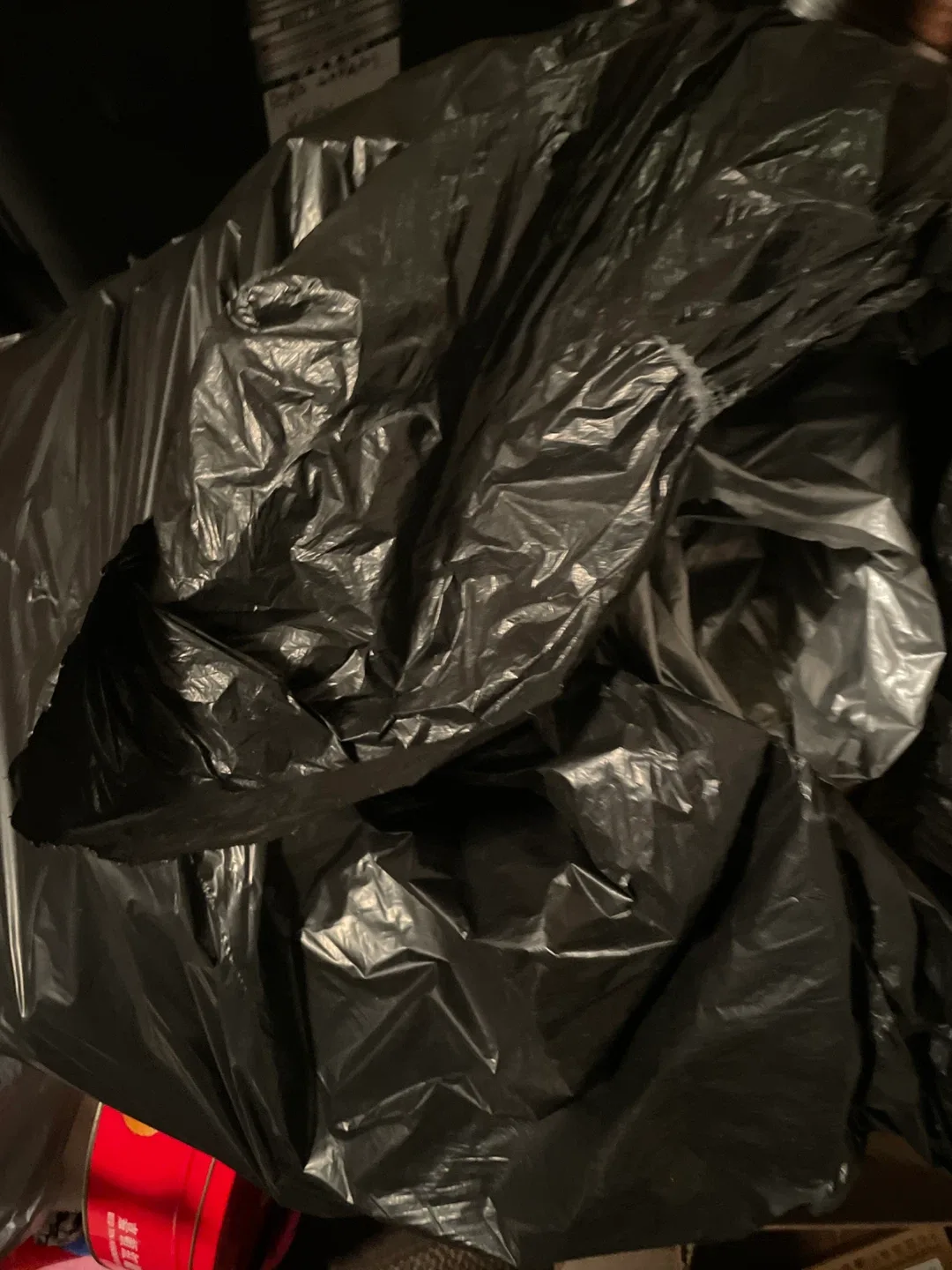 Big bag of men clothes image indicator(2)