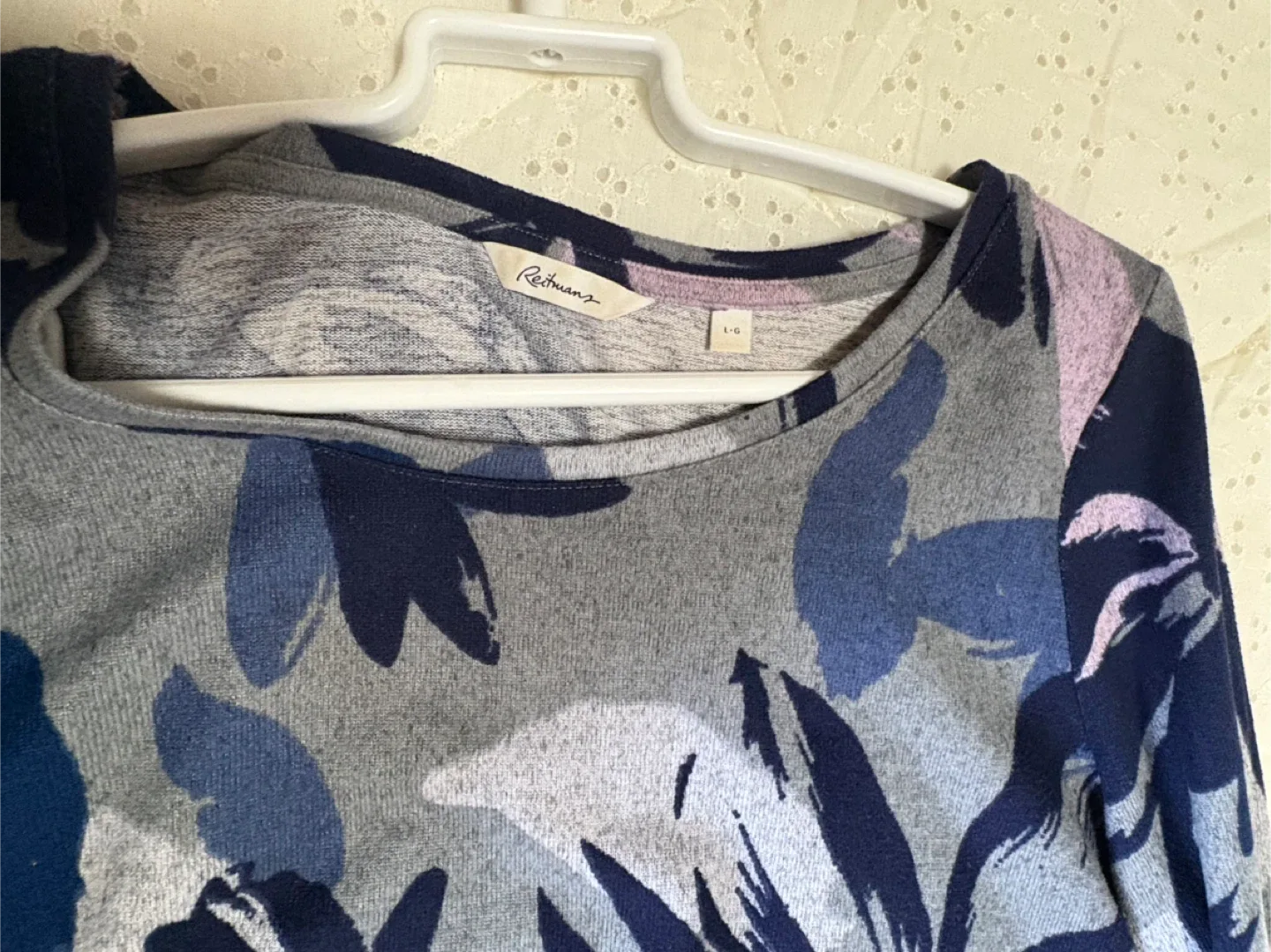 Reitmans Floral Long Sleeve Top - Size L image indicator(4)