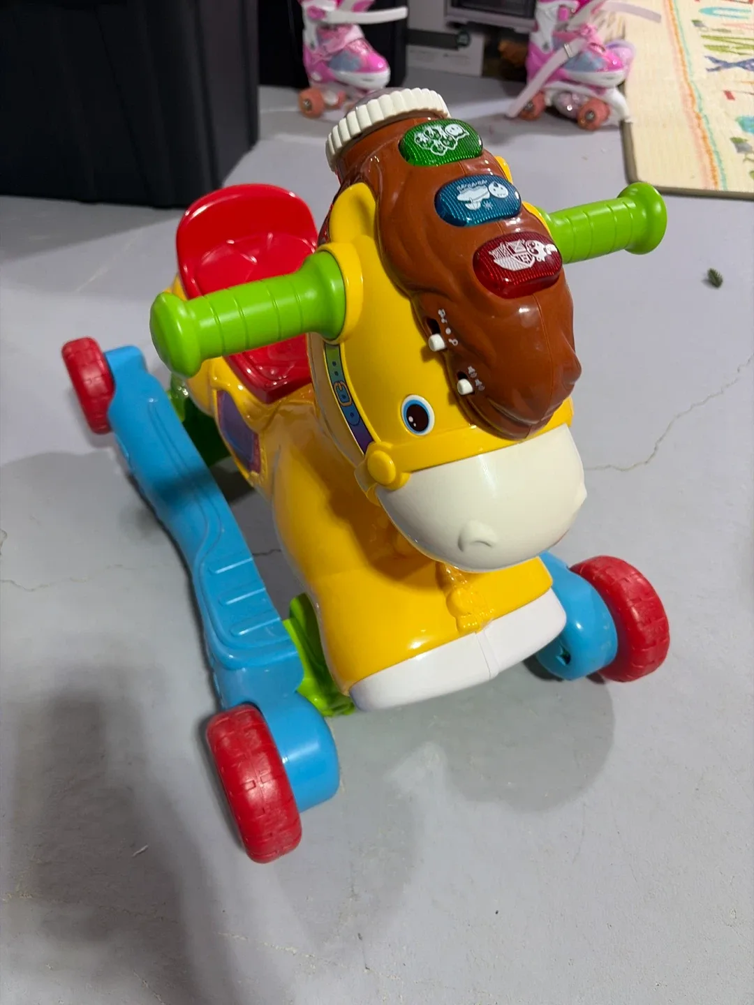 VTech Gallop and Rock Learning Pony image indicator(2)