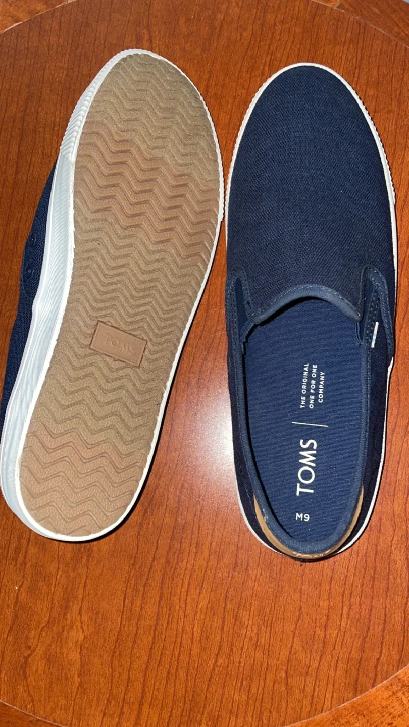TOMS Navy Blue Slip-On Shoes - Men's Size 9 image indicator(3)