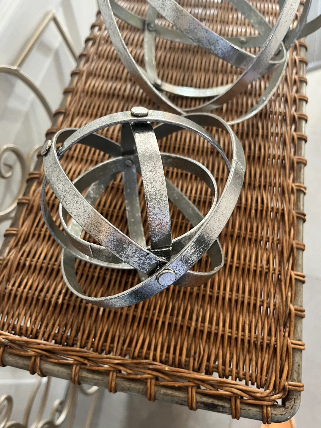 Set of 3 Silver Metal Decorative Spheres image indicator(3)