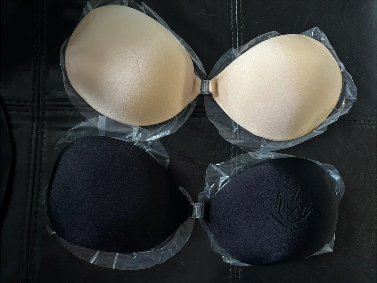 New Egussi Sticky Bra Nude & Black image indicator(4)