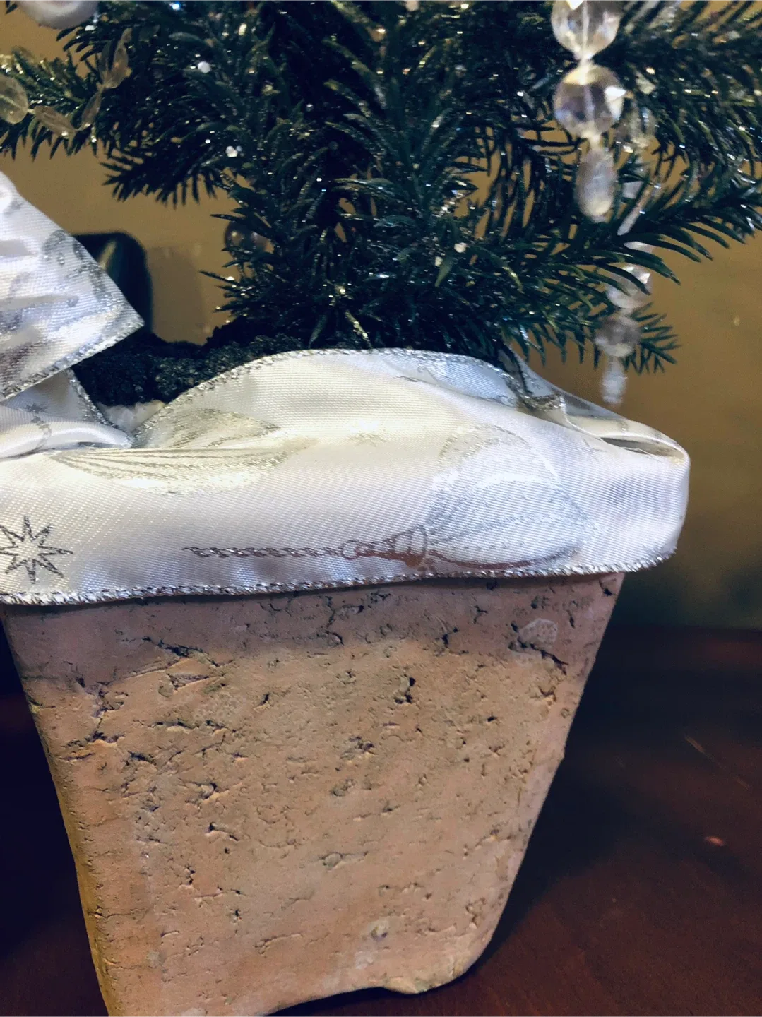 REALISTIC Decorated Christmas Tree in Terracotta Pot image indicator(4)