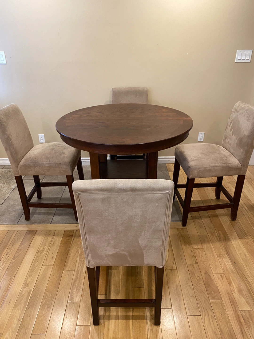 Solid Wood Counter-Height Extendable Dining Set (CAN DELIVER)