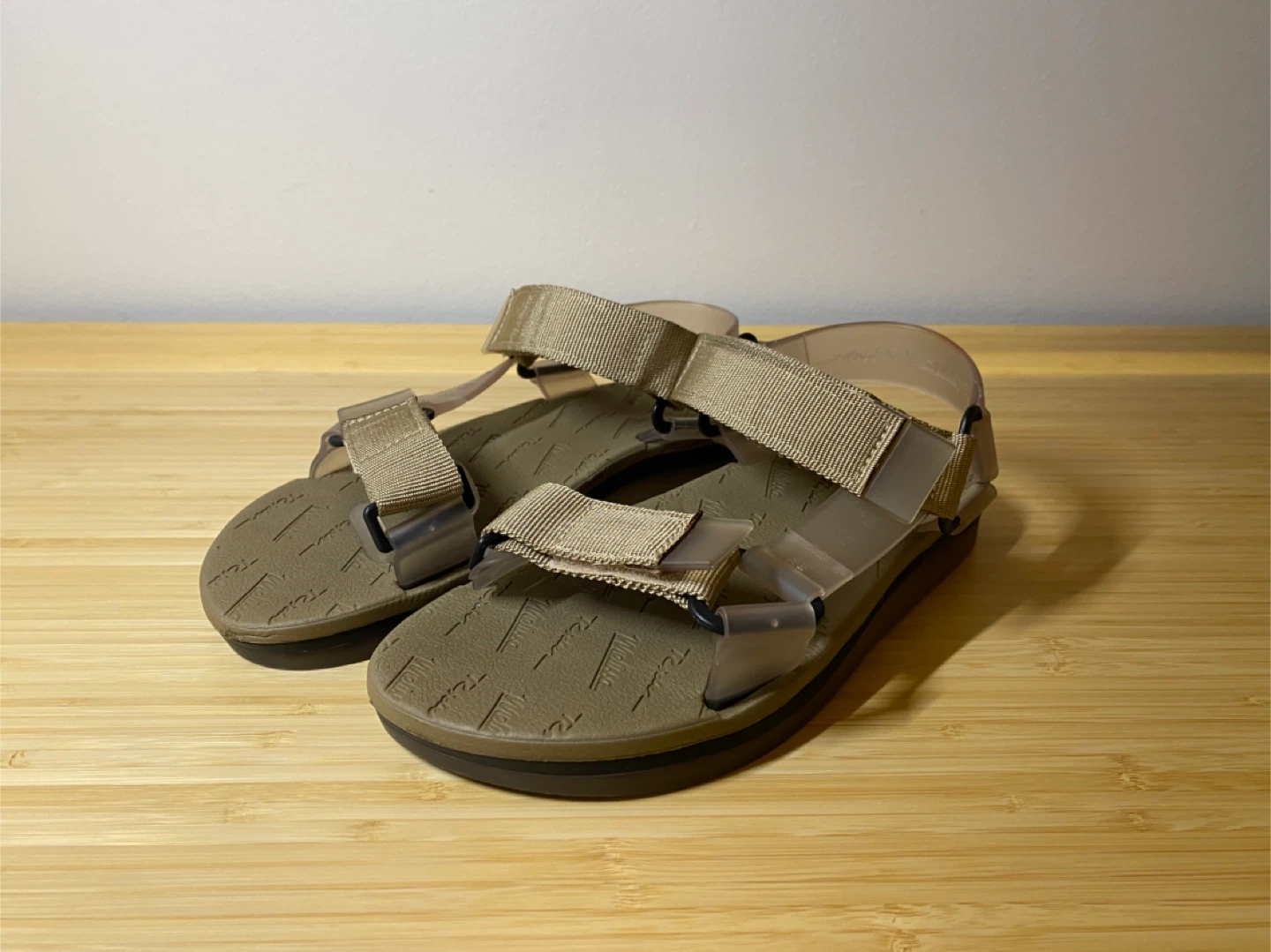 BRAND NEW Melissa Papete + Rider Sandals Women’s US 7 — Taupe - photo 3