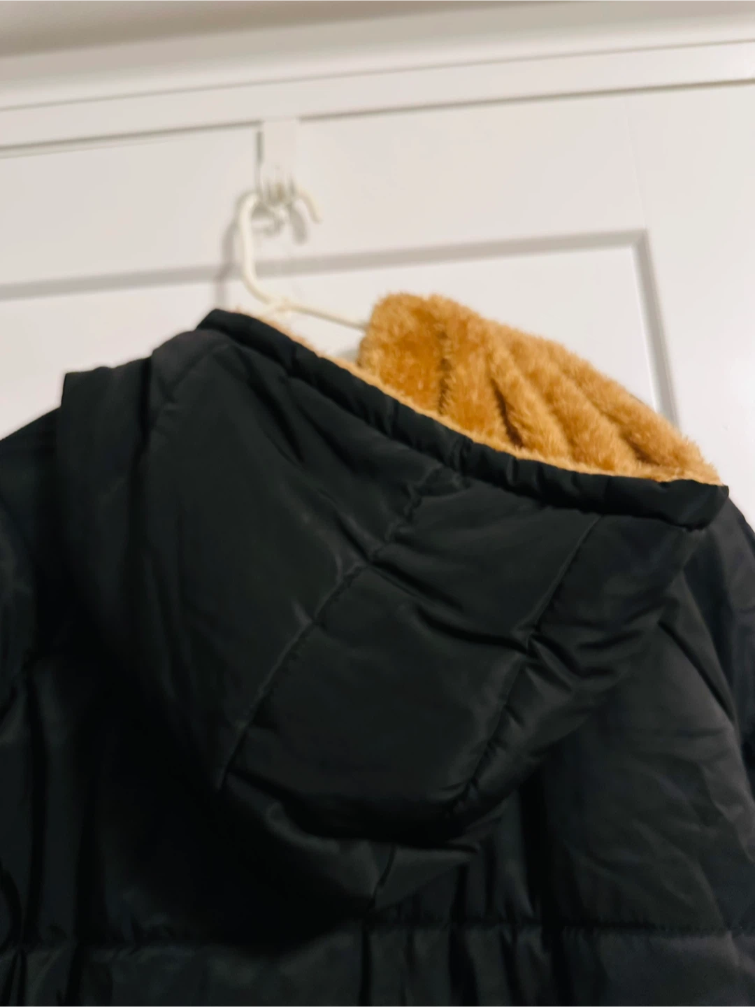 NEW - Long Black Puffer Winter Jacket with Faux Fur Lining - photo 4