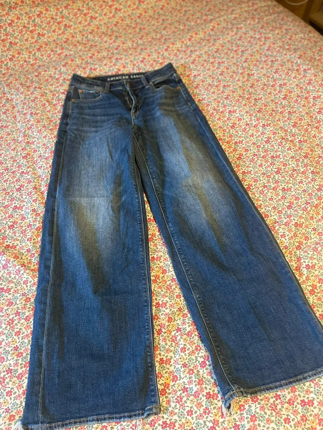 American eagle low rise jeans