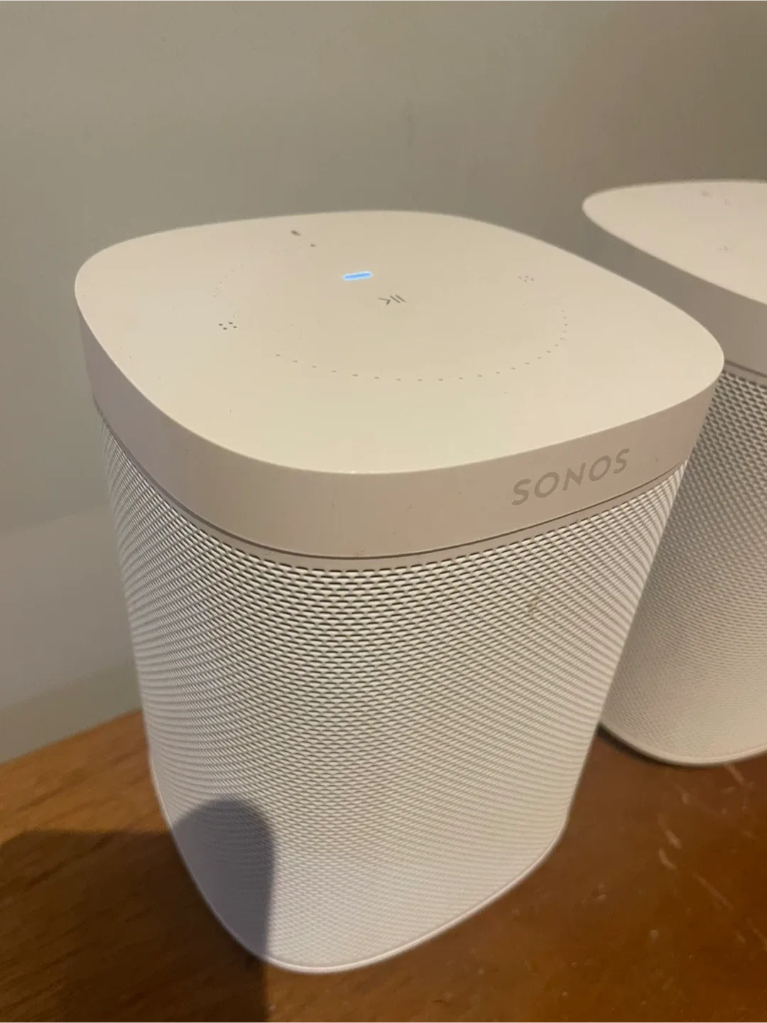 Sonos One (Gen 2) Speakers - Pair image indicator(2)