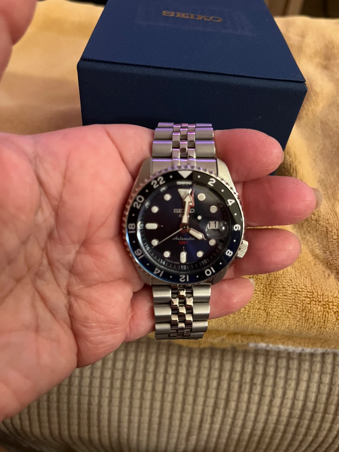 Seiko 5 Sports GMT Watch - photo 2