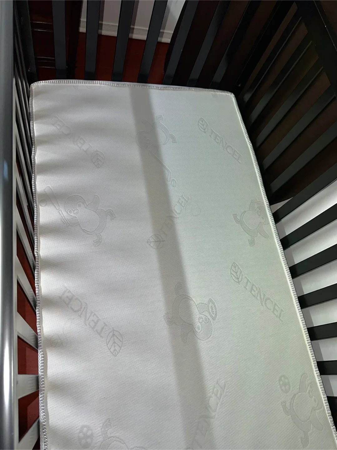 Baby Crib in black with Mattress, Bedding set & Mobile image indicator(5)