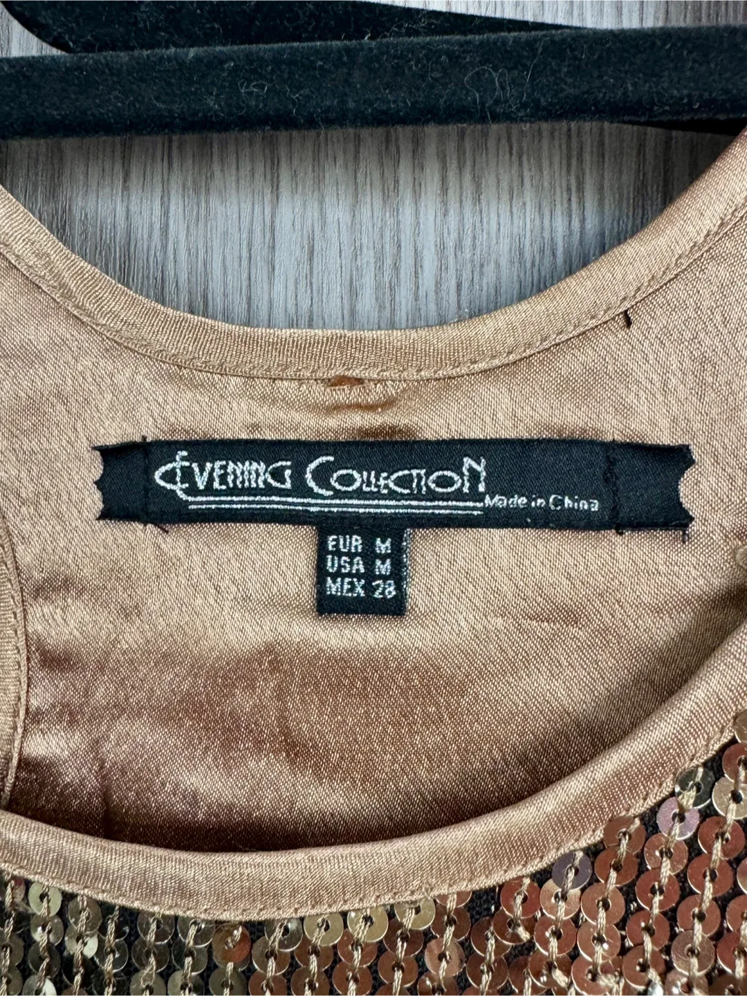 Sparkly Sequin Mini Dresses – Gold & Hot Pink | Holiday image indicator(6)