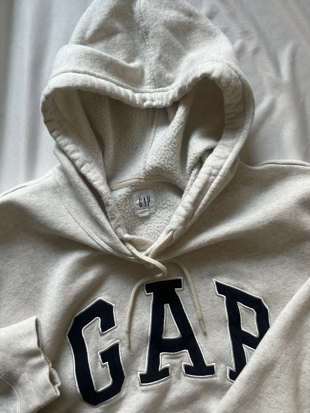 GAP Cream Hoodie image indicator(2)