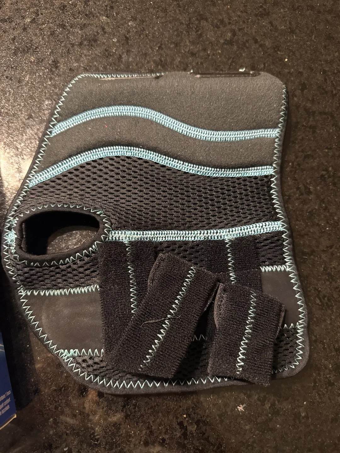 Trainers Choice Wrist Brace L/XL image indicator(2)