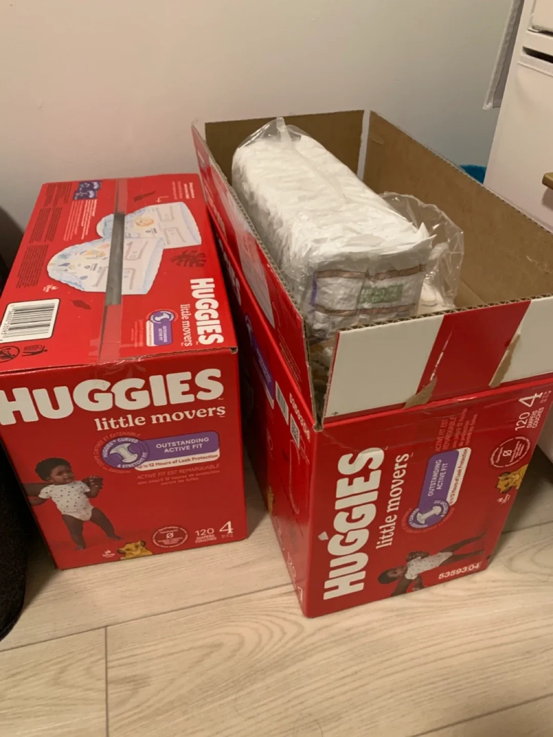 Huggies Little Movers Size 4 Diapers - 120 Count