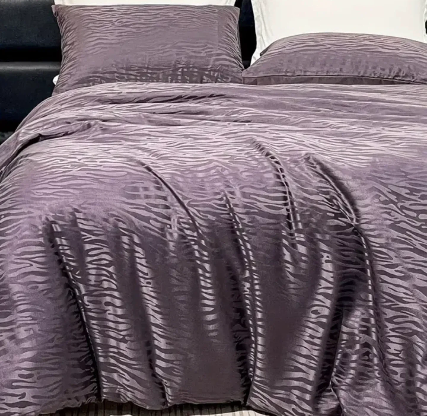 Gorgeous duvet cover sets(multiple designs) image indicator(4)