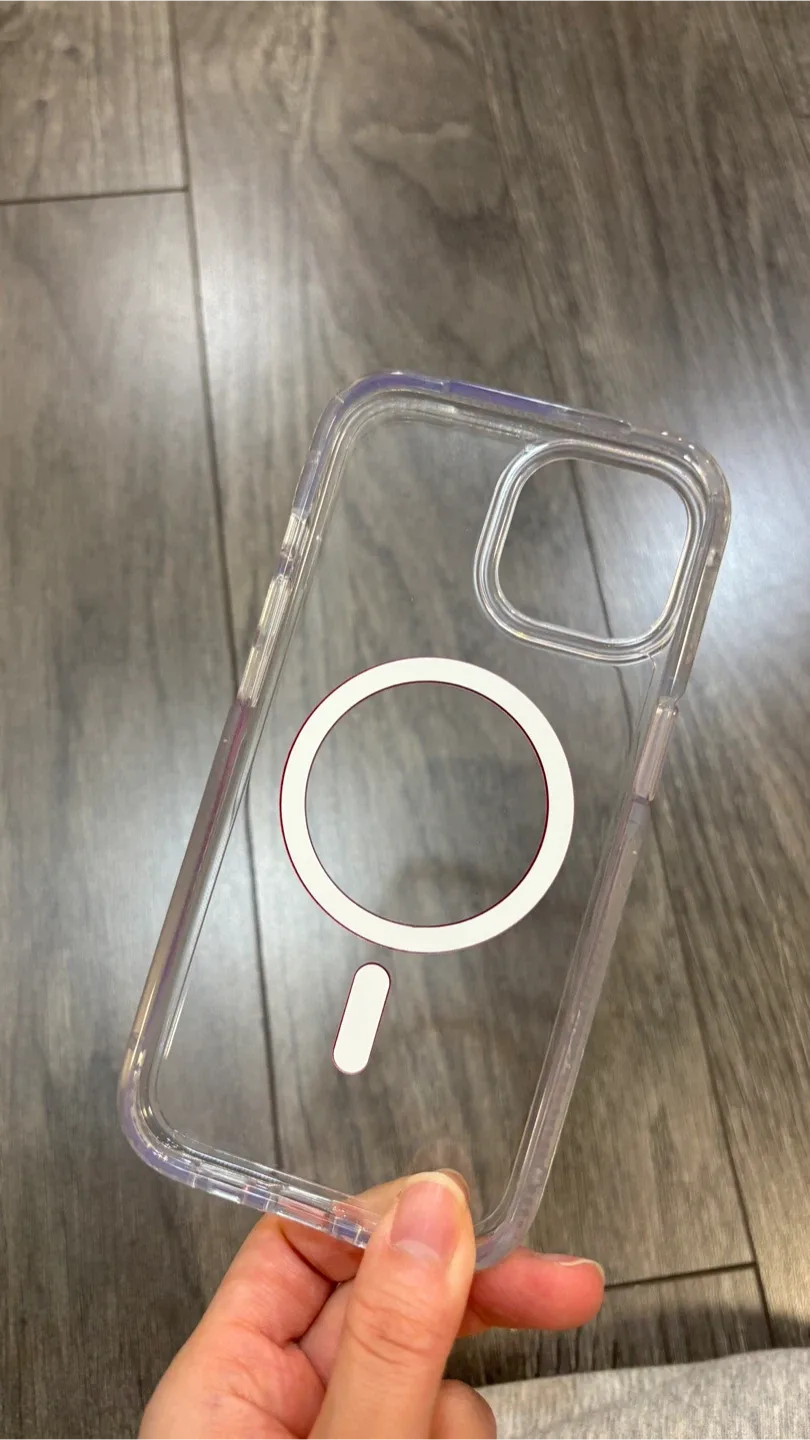 Apple iPhone 15 Case with MagSafe - Clear image indicator(3)