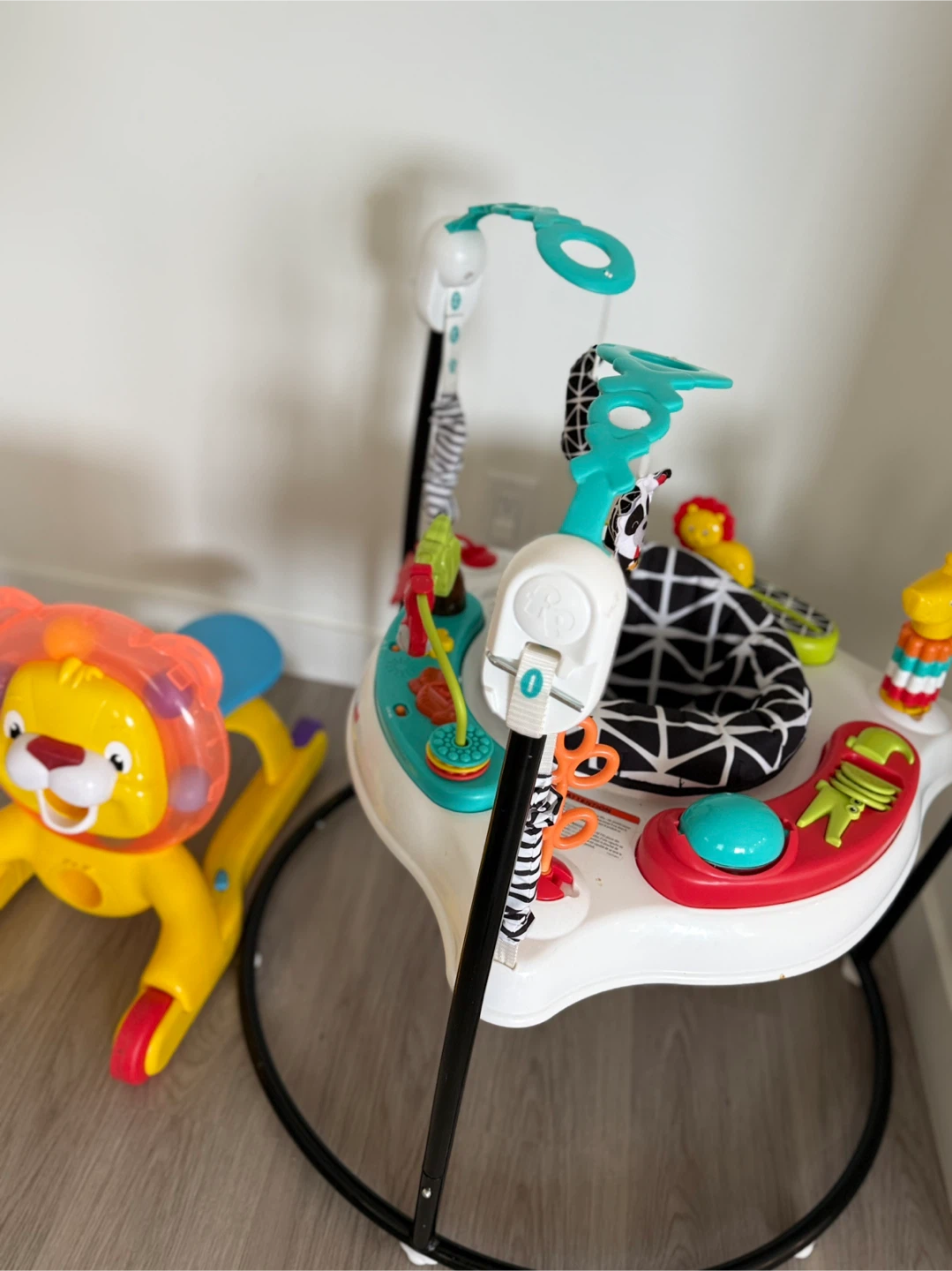 Baby Excersaucer - photo 3