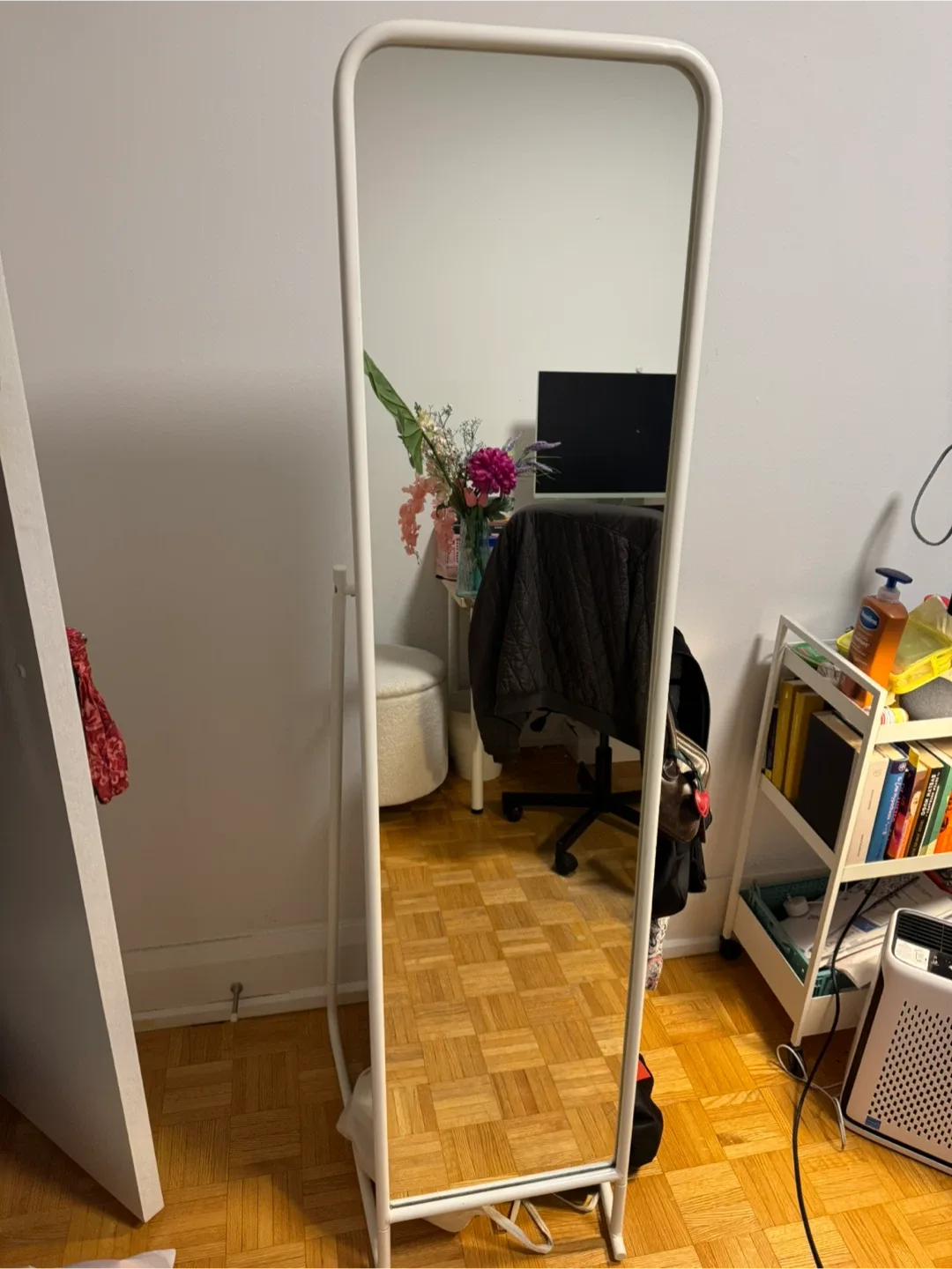 Ikea KNAPPER Standing mirror, white