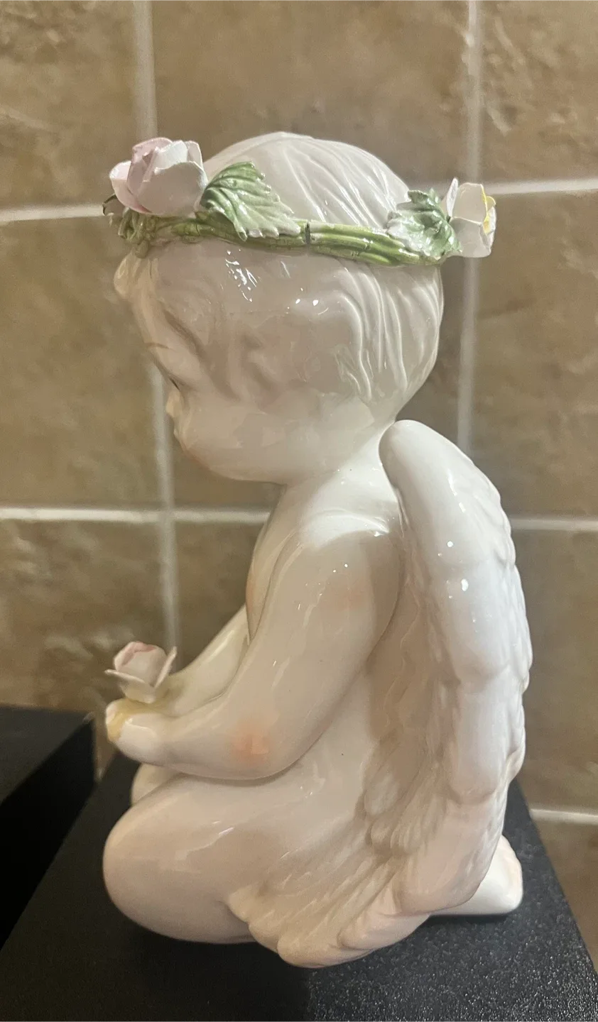 Angel Figurine with Flower Crown image indicator(2)