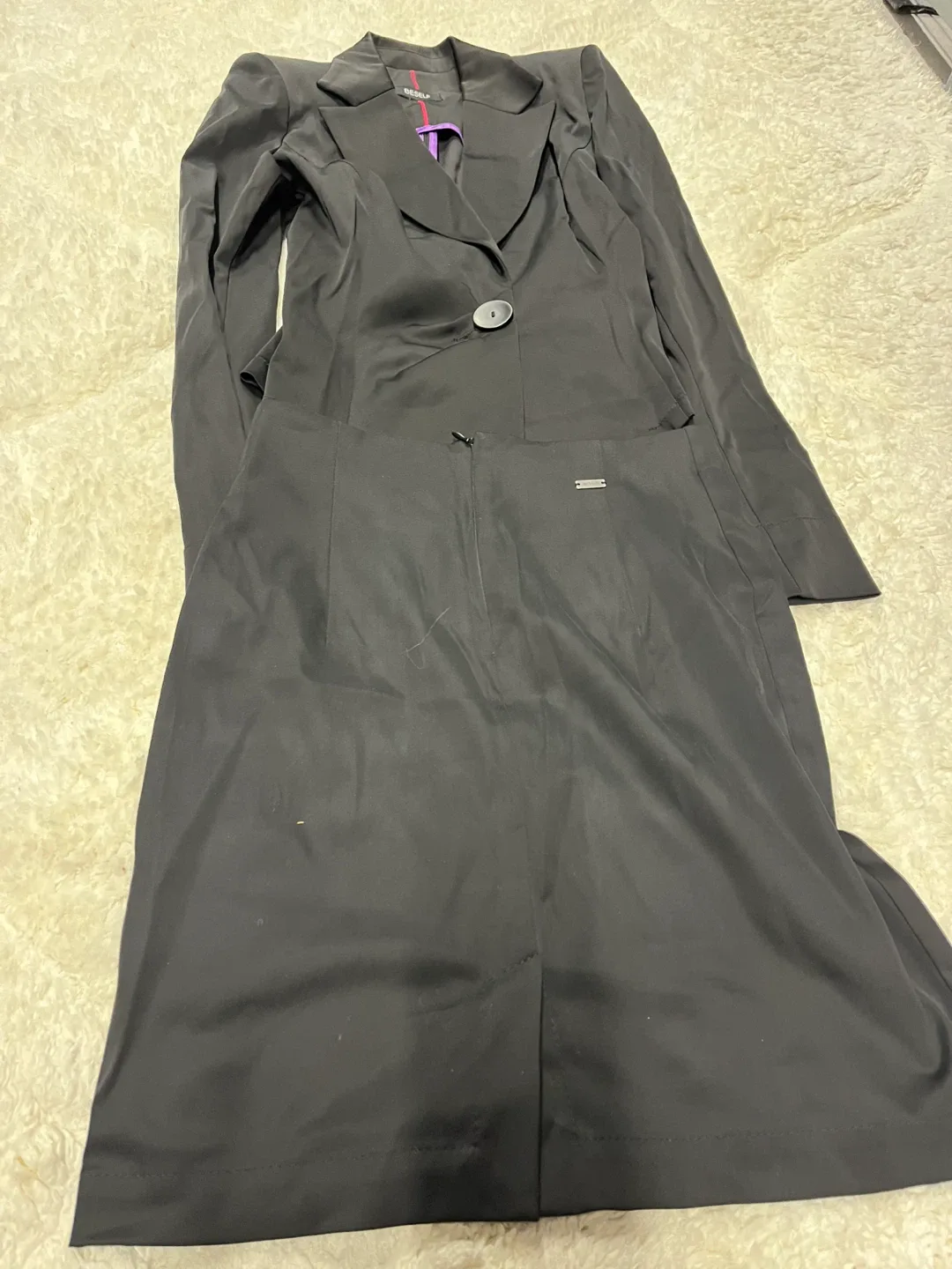 BESELF Black Suit Set - Size 34 image indicator(6)