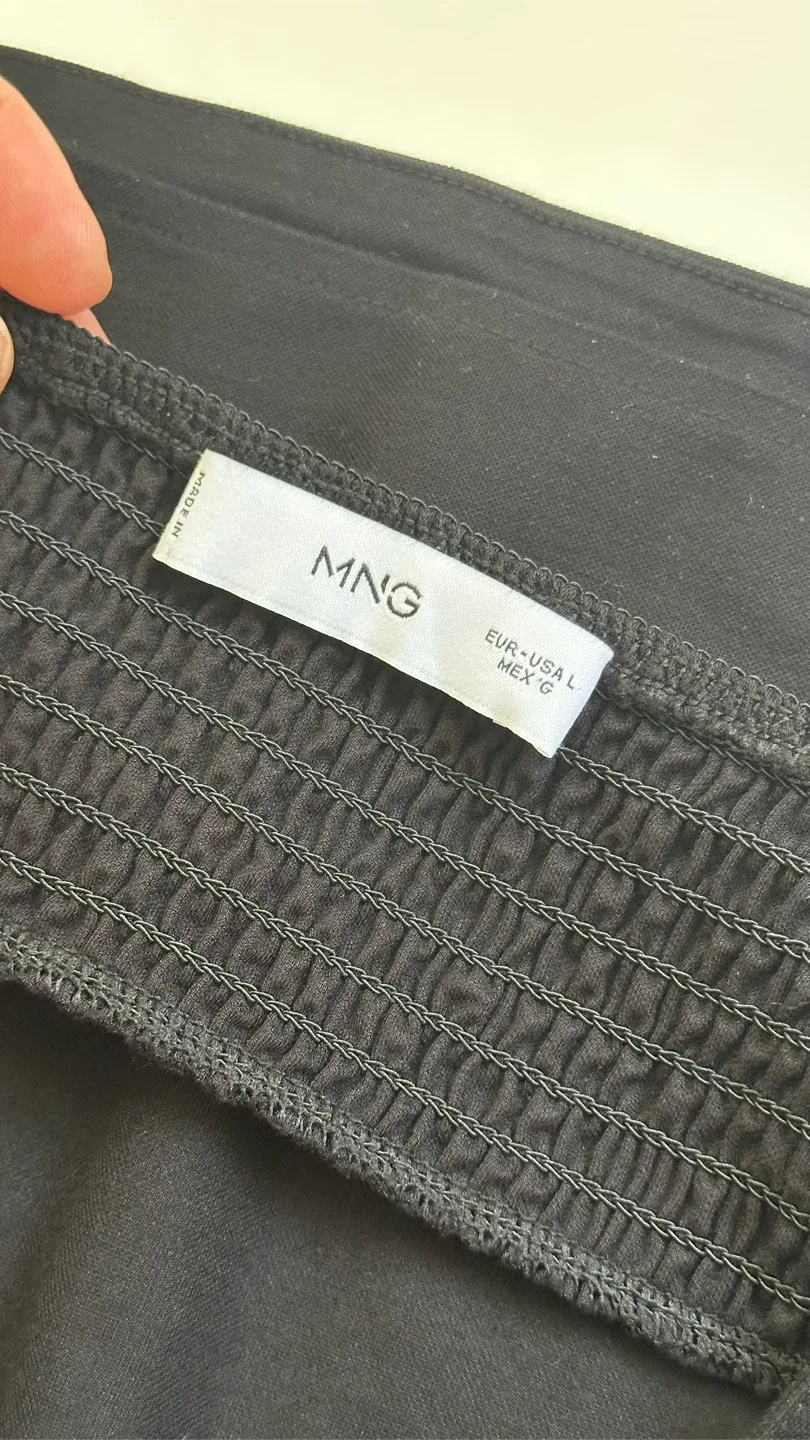 Mango black viscose Halter Top - Size L image indicator(4)