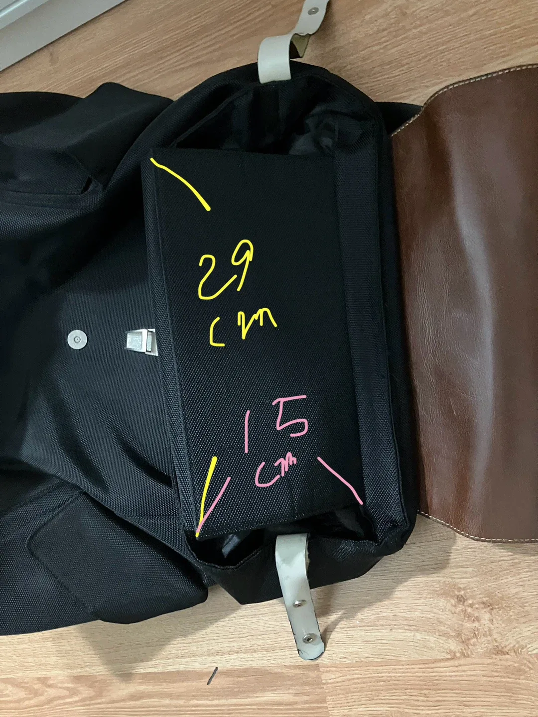 Rolling Laptop Suitcase  - Black & Brown image indicator(5)