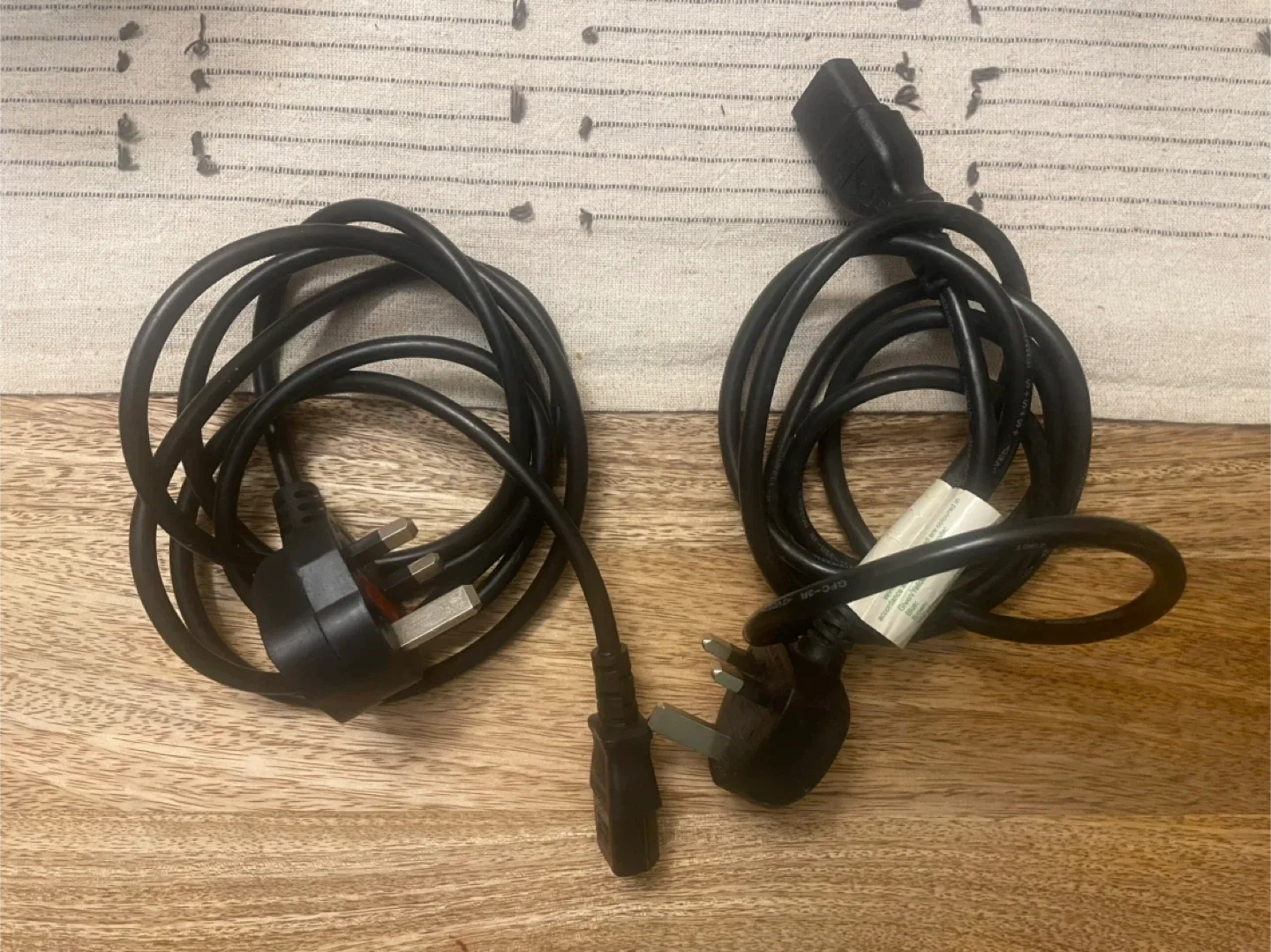 Power cords - UK plug