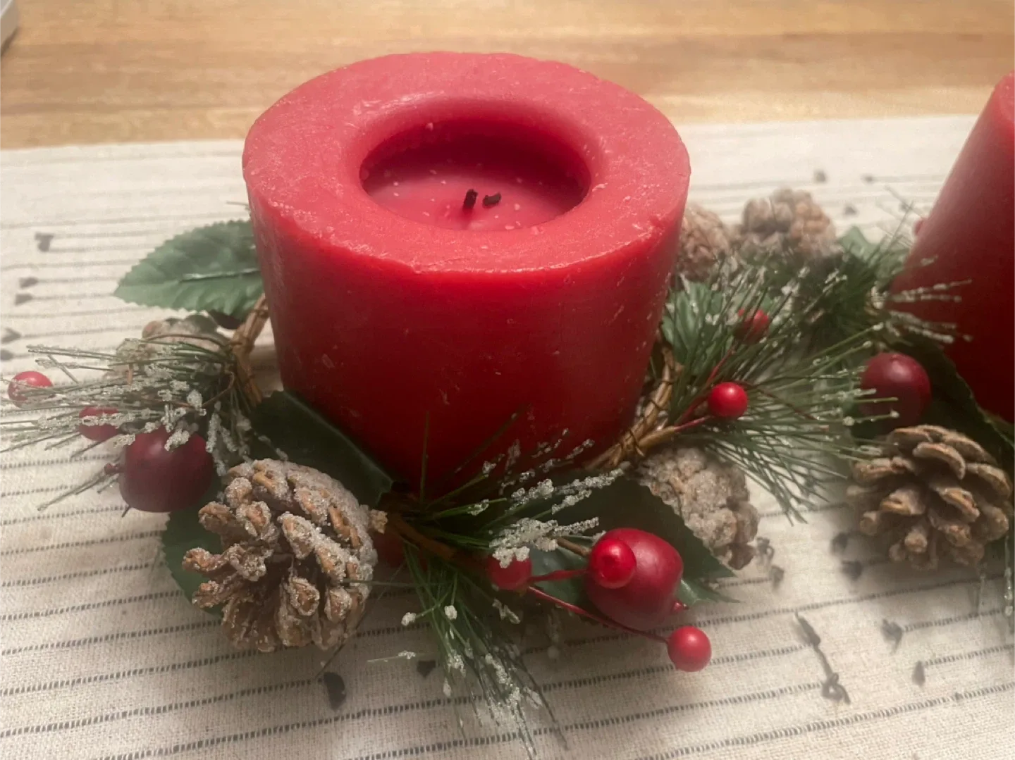 Red Christmas Candle Decoration image indicator(2)