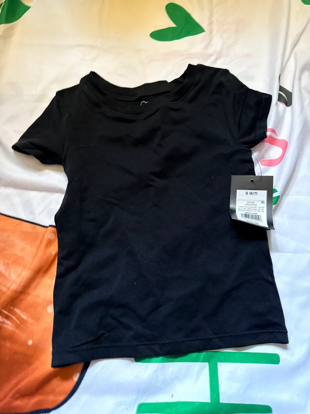 Cat & Jack Black T-shirt Size S (6/7)