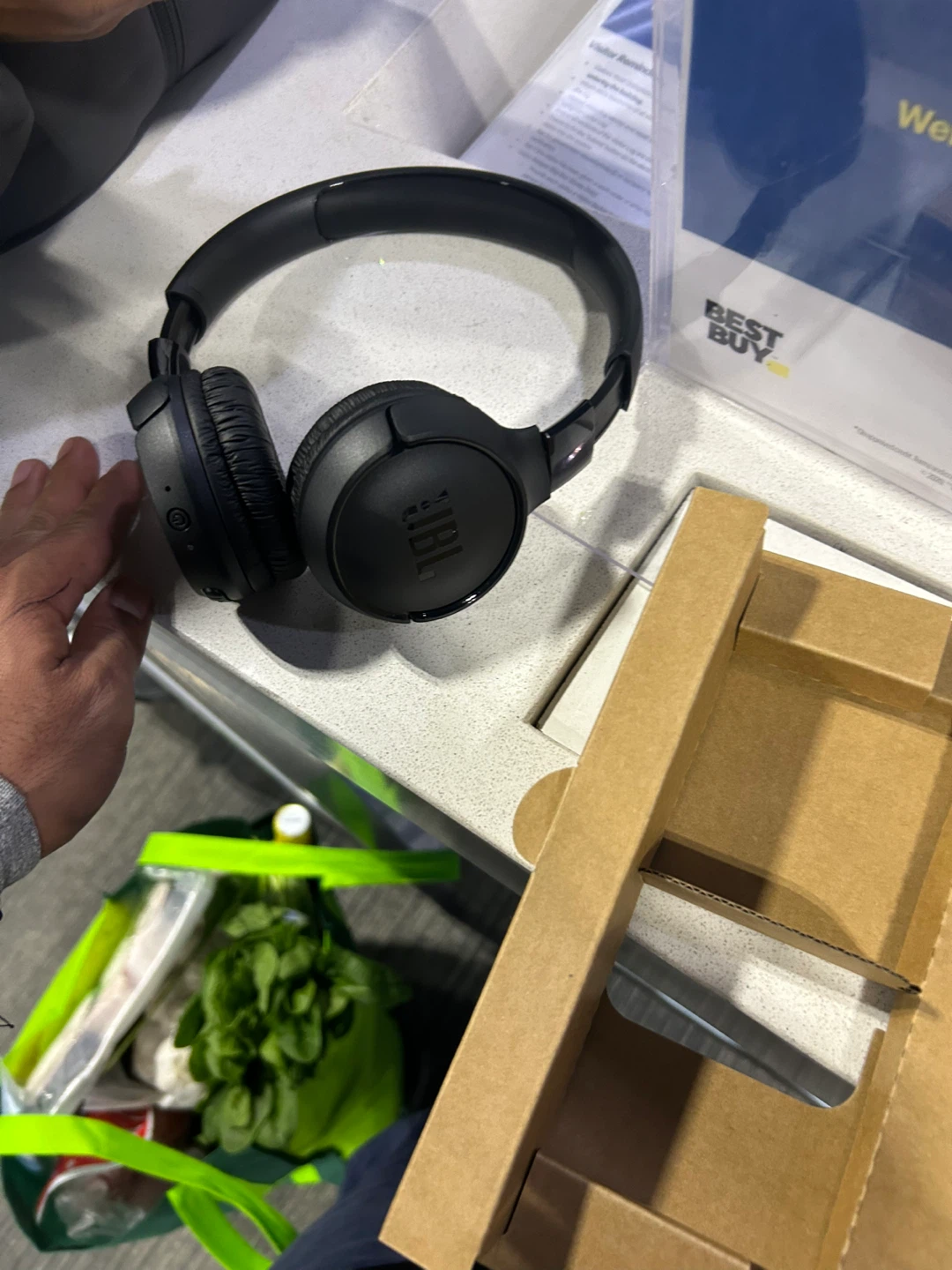 JBL Wireless Headphones - Black