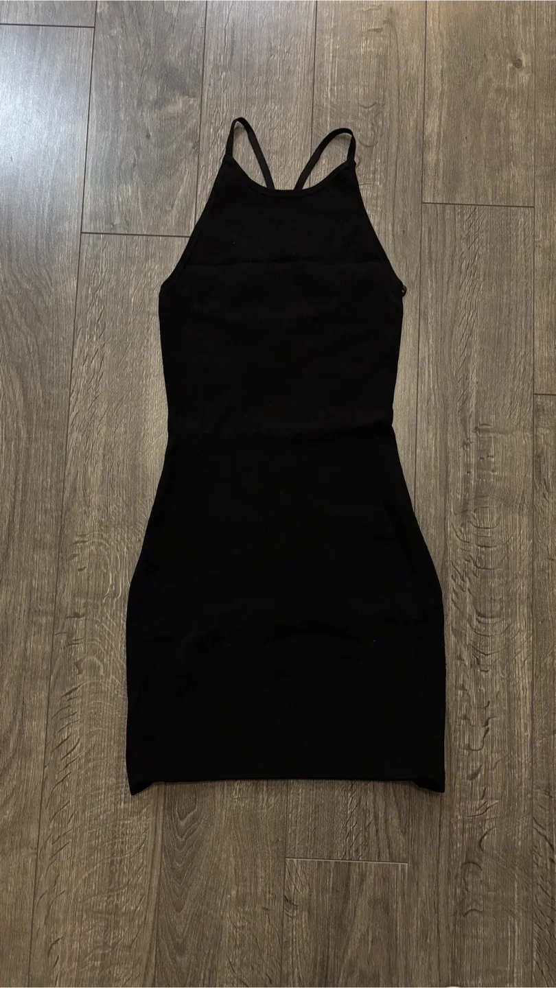Aritzia Babaton Black Mini Dress image indicator(2)