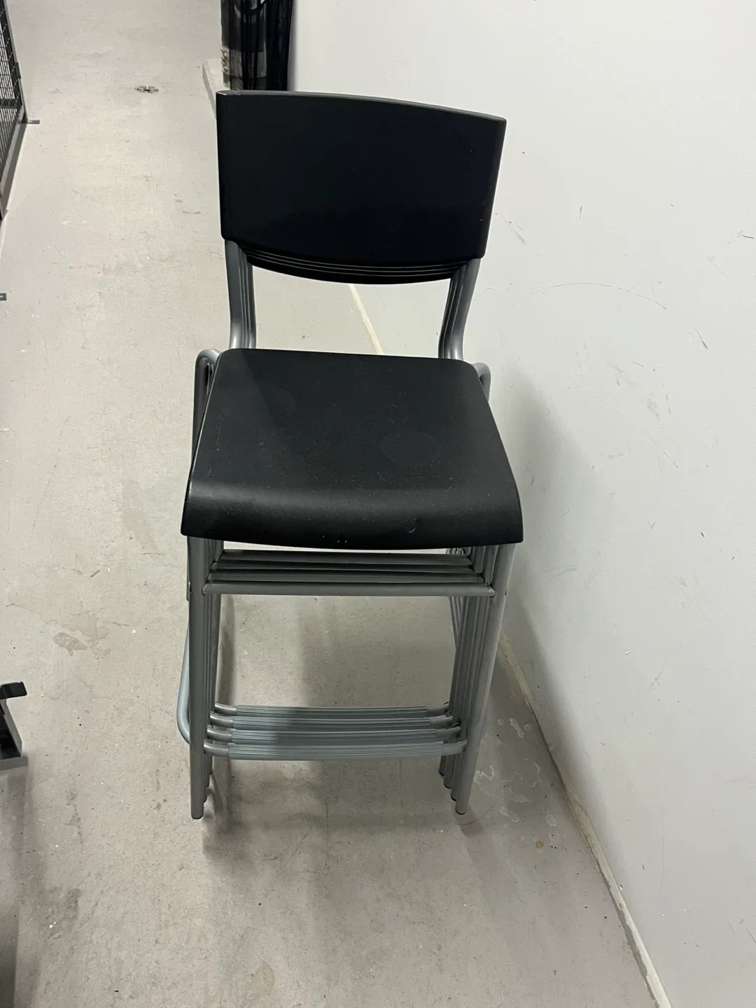 Stackable Black Bar Stools 4chair image indicator(3)