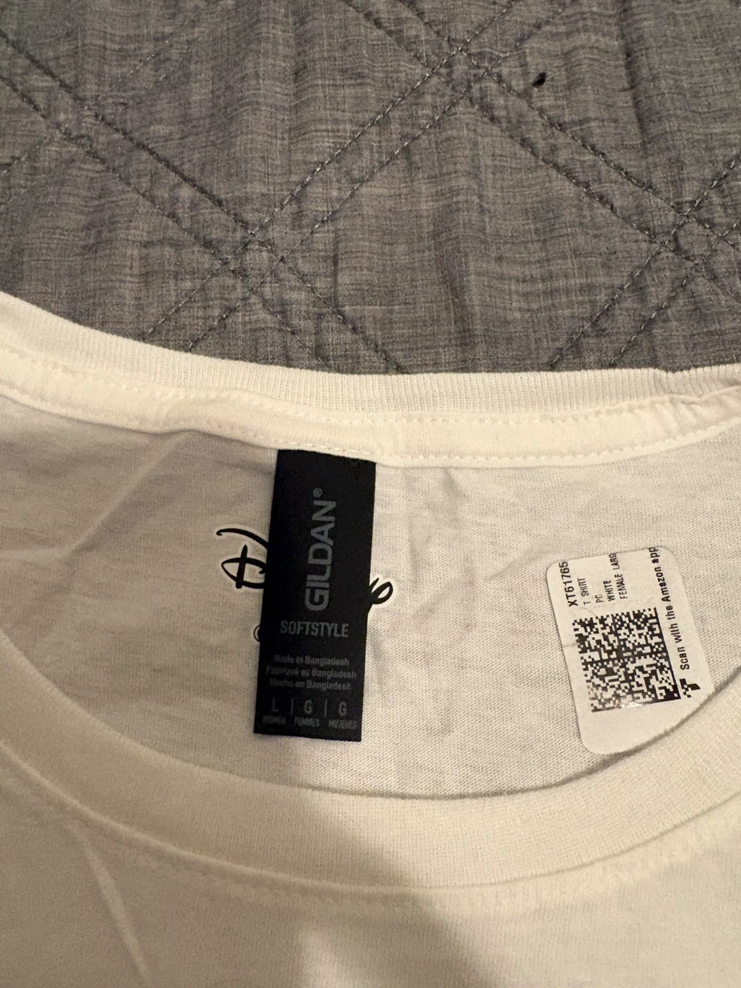 Disney Gildan Minnie Mouse White Tee - Large - photo 3