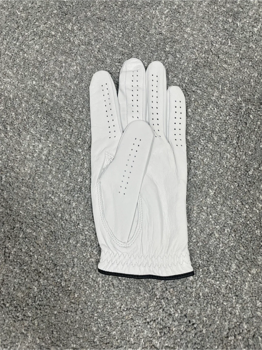 PGA Tour Swing Soft Men's Golf Glove - Large image indicator(2)
