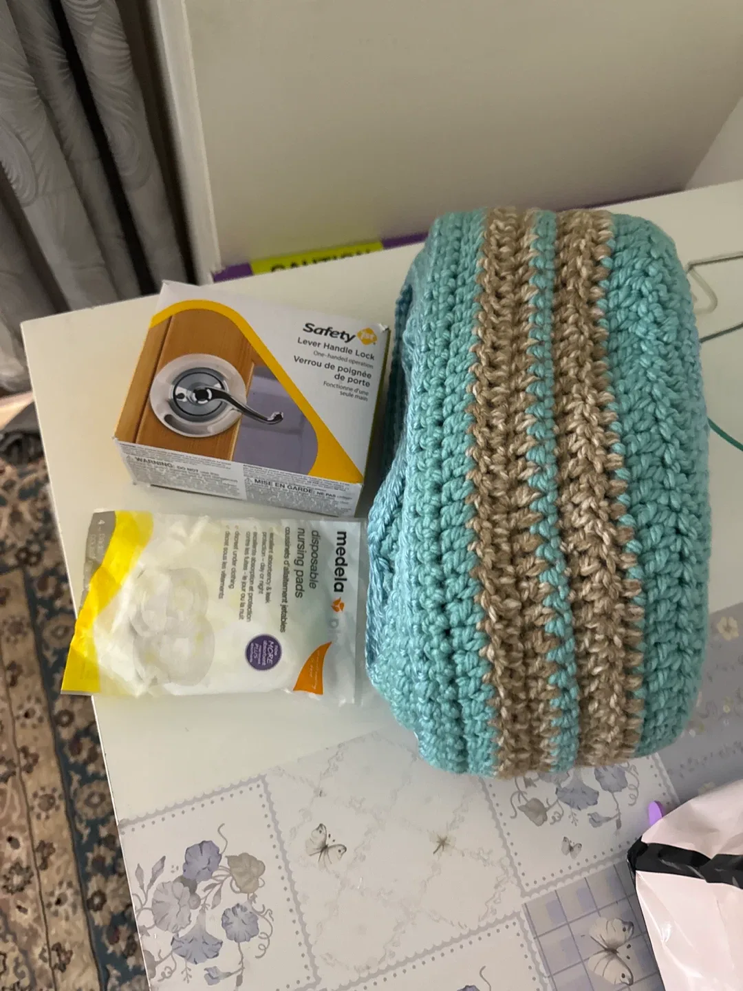 Safety 1st Lever Handle Lock & Medela Nursing Pads