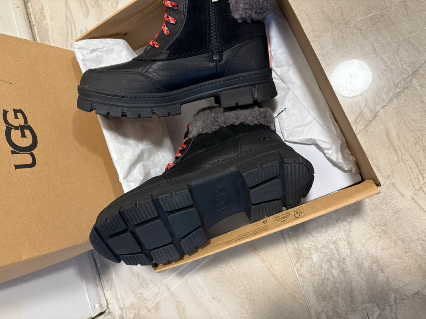 UGG Hiker Boot - Black, Size 5 image indicator(2)