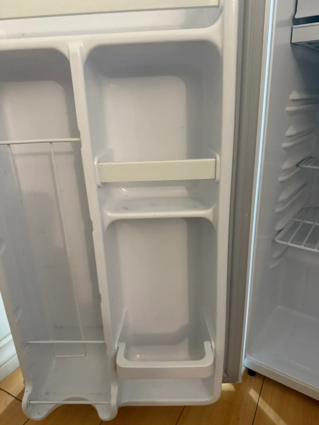 Danby Compact Fridge w/ Freezer + Delivery & Free Gift Basket!!! image indicator(4)