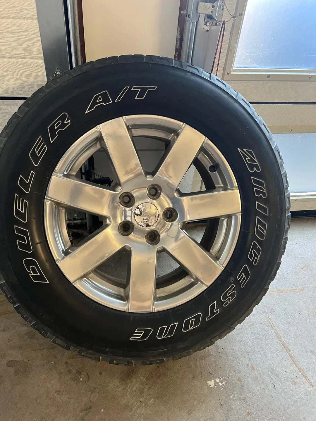 Jeep wrangler RIM 18”