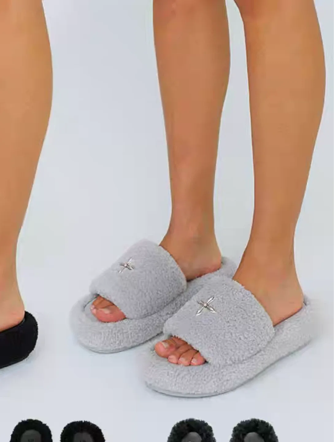 SMFK Grey Sherpa Slippers image indicator(6)