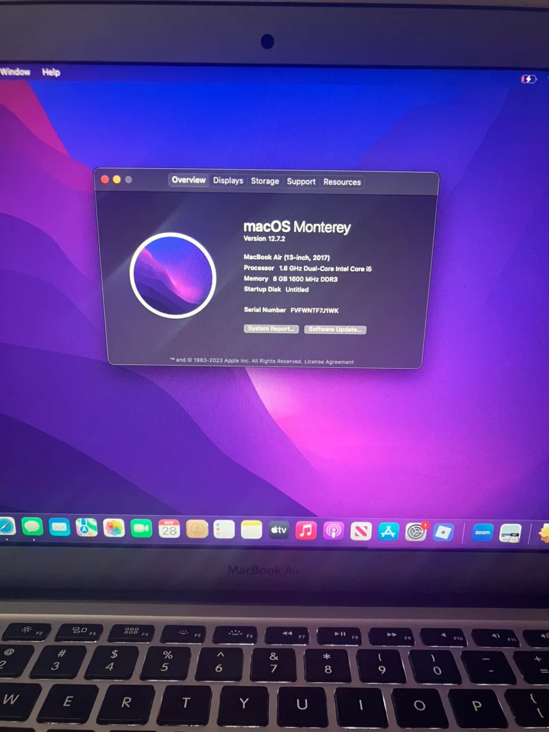 Apple MacBook Air 13-inch (2017) image indicator(4)