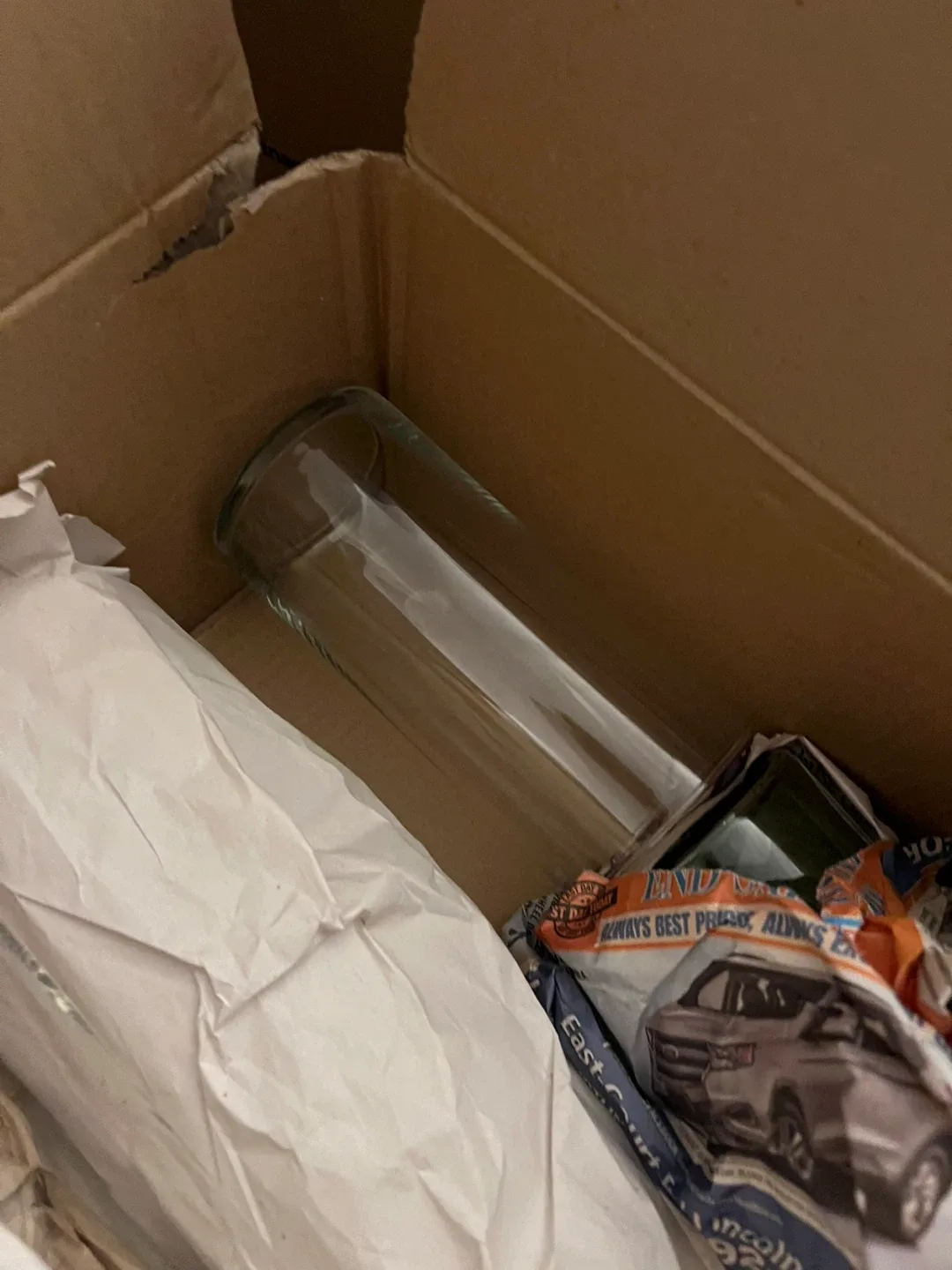 6 Clear Glass Cylinder Vases image indicator(4)