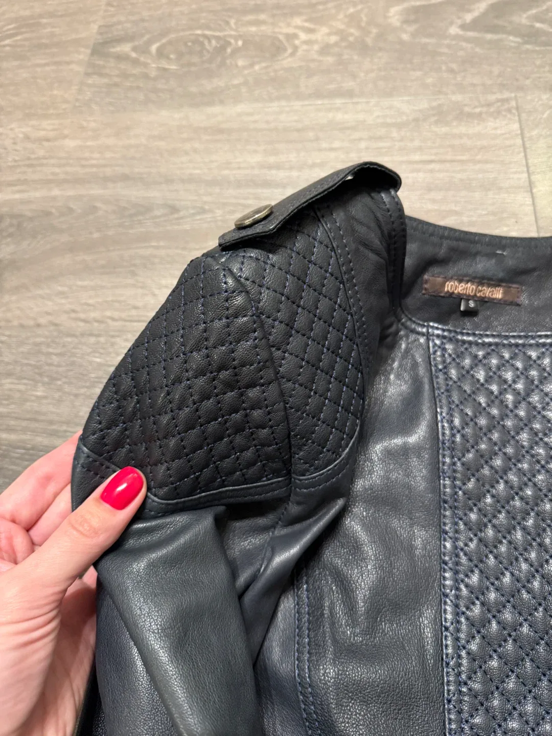 Roberto Cavalli Leather Jacket - Size Small made in Italy image indicator(4)